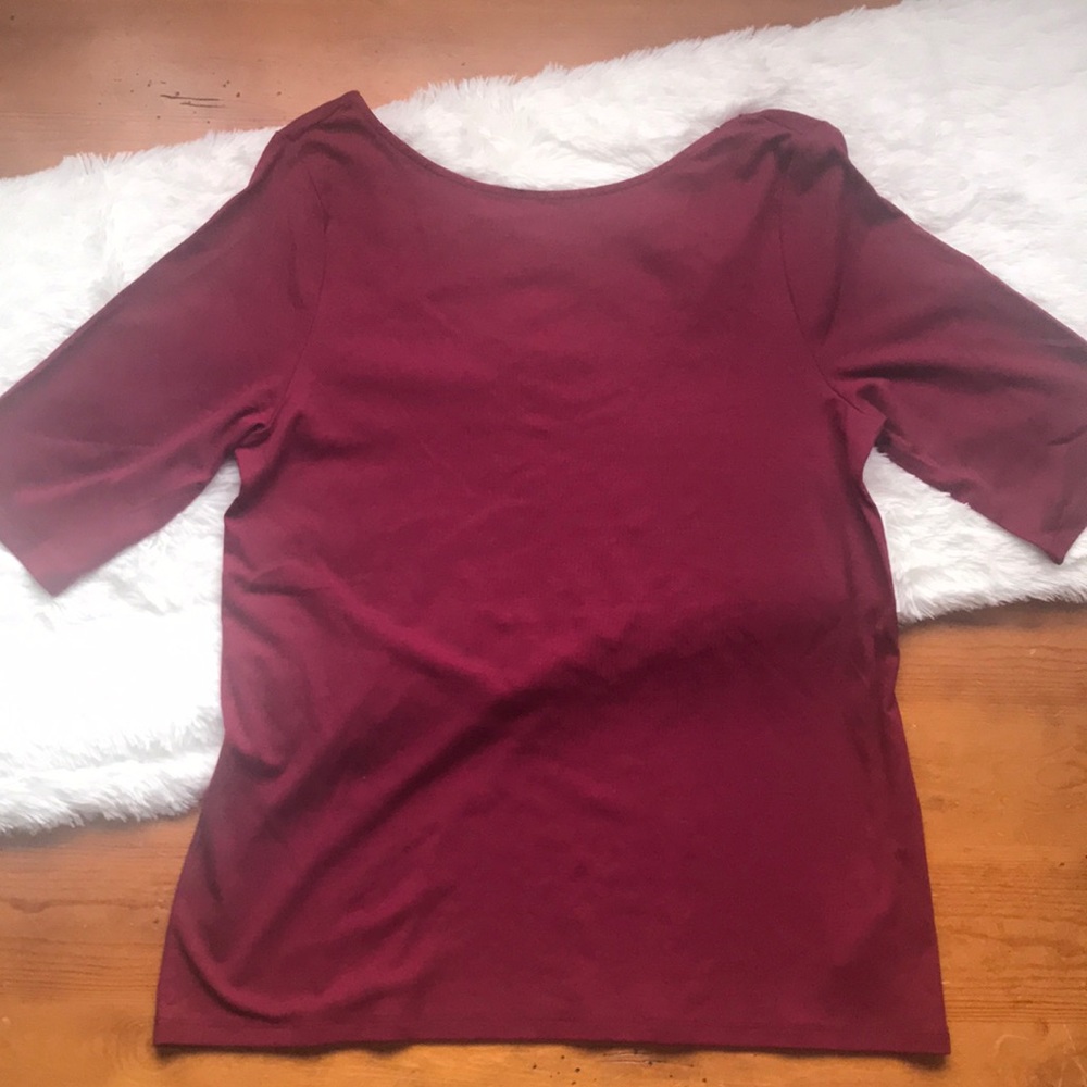 ON crew neck tee